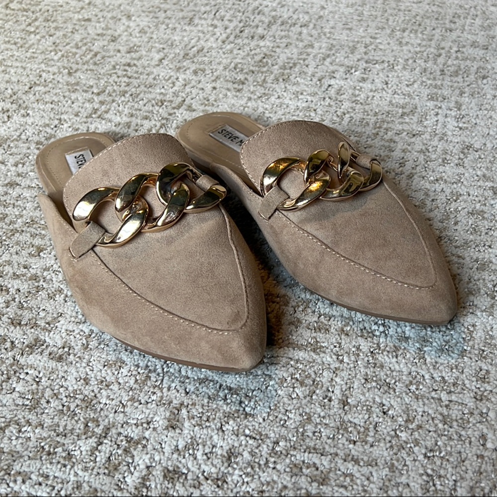 Steve Madden Tan Gold Chain Mules
